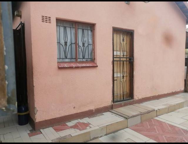 2 BEDROOM HOUSE FOR SALE IN ELSPARK